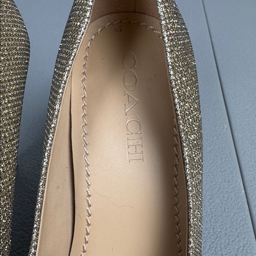 Coach Addie Gold Metallic Pumps. Size 7.5. - Picture 10 of 14